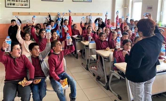 Öğrencilere tasarruflu su kullanımı farkındalığı eğitimi