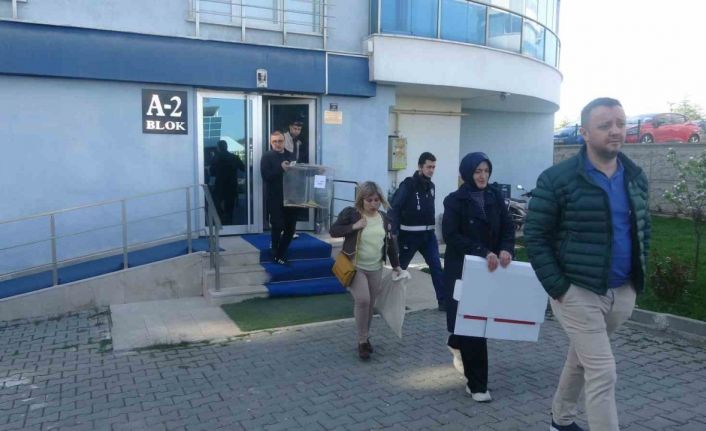 Seyyar sandık, hasta ve engelli vatandaşların ayağına gitti