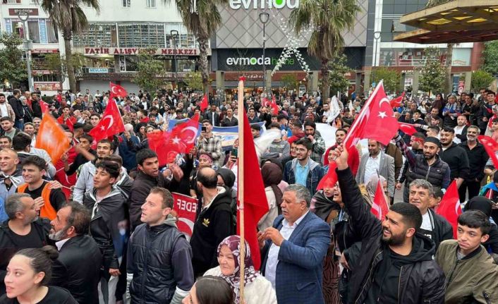 Silivri ve Arnavutköy’de sevinç kutlamaları başladı