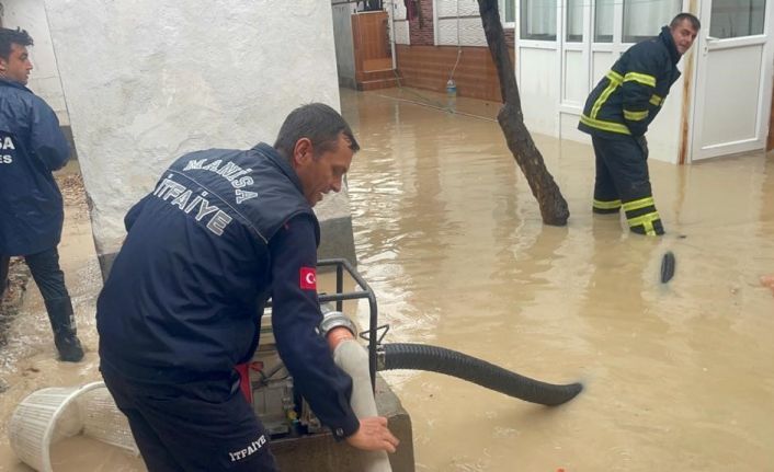 Su baskınlarına itfaiye ve MASKİ’den anında müdahale