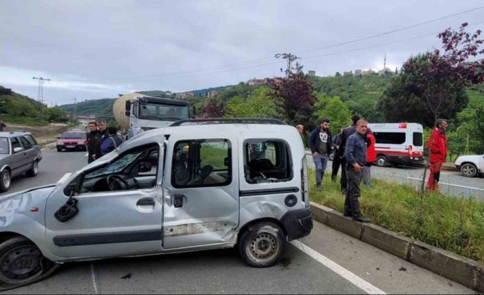 Tatbikat dönüşü kazaya müdahale ettiler