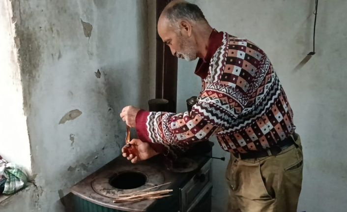 Yaza sayılı günler kala sobalar yeniden ateşlendi