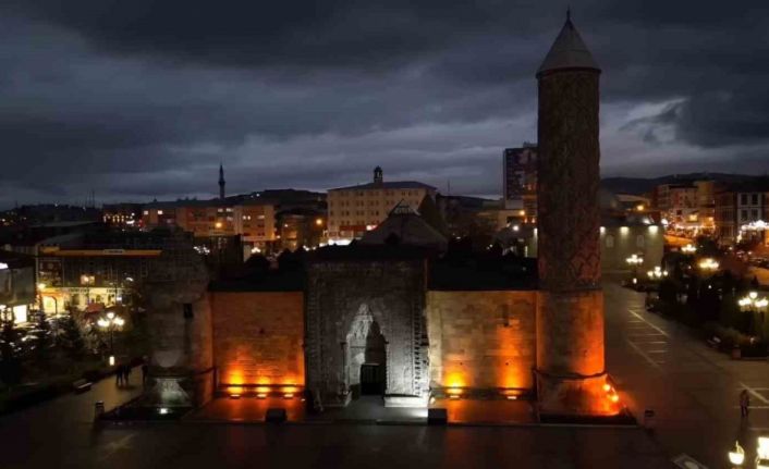 Yeğen Erkal’den “Erzurum” klibi