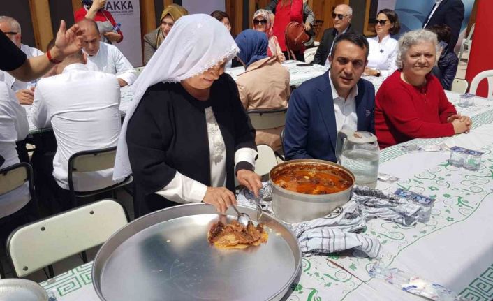 Yöresel lezzetlerden ‘Yazıköy Keşkeği’ fırından çıkartılıp tanıtıldı