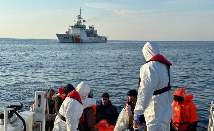 Yunanistan ölüme itiyor, Sahil güvenlik kurtarıyor