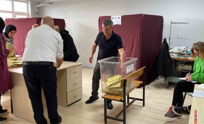 Zonguldak’ta sandıklar kapatıldı, sayım başladı