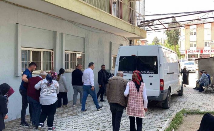 5 kişinin öldüğü kazada cenazeler sahiplerine gözyaşları arasında teslim edildi