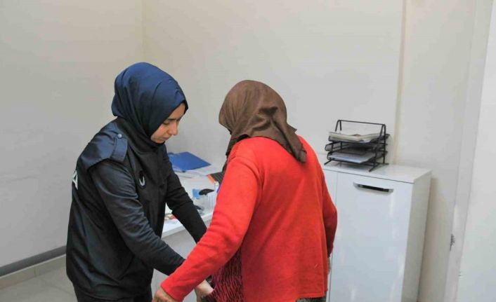 Aksaray Belediyesi zabıta ekipleri dilencilere yönelik denetim yaptı