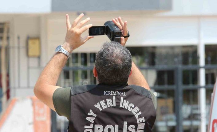 Antalya’da apartman yöneticisi evinde ölü bulundu