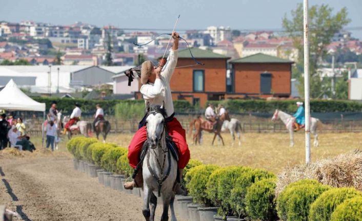 Atlı Okçulukta çeyrek final heyecanı