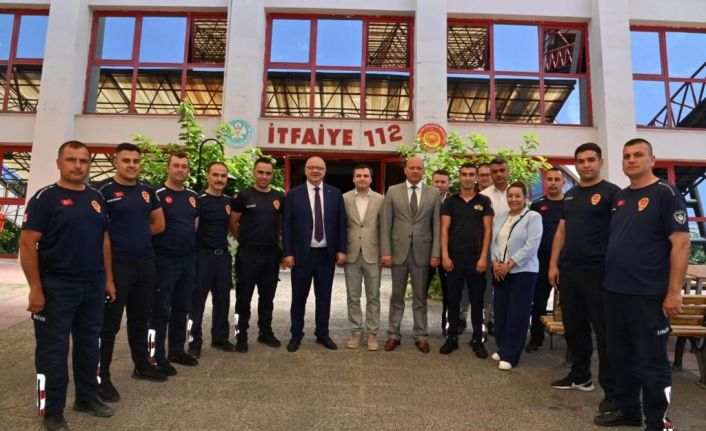 Başkan Ergün, görev başındaki personelle bayramlaştı