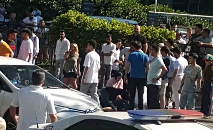 Beşiktaş’ta zincirleme kaza: Otomobil kadının üstünden geçti