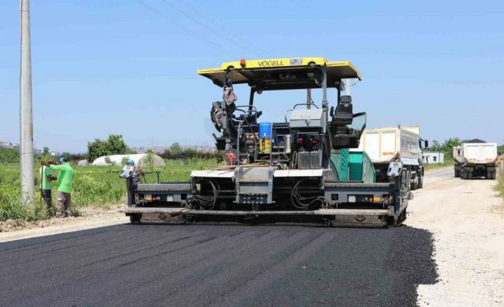 Bin 200 metre uzunluğundaki cadde yeni yüzüne kavuştu