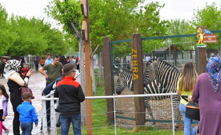 Büyükşehir Hayvanat Bahçesi Kurban Bayramı’nda ücretsiz