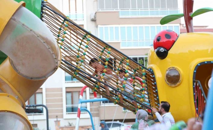 Çocukların ve ailelerin vazgeçilmezi masal parkı