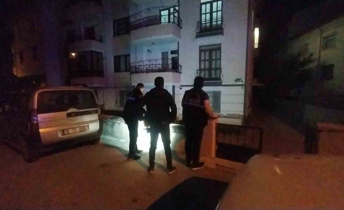 Çorum’da bir ev kurşunlandı