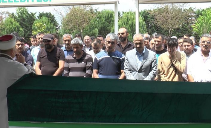 Denizde boğulan üniversite öğrencisi son yolculuğuna uğurlandı