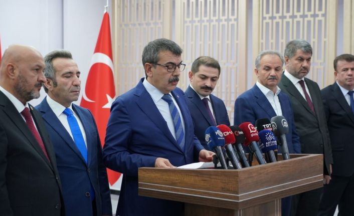 Deprem bölgesinde eğitim aksamayacak