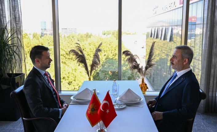 Dışişleri Bakanı Fidan, Karadağ Cumhurbaşkanı Miltovic’le görüştü