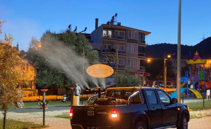 Edremit Belediyesi sineksiz bir Edremit için çalışıyor
