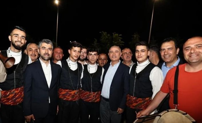 Efkan Ala memleketi Erzurum’da
