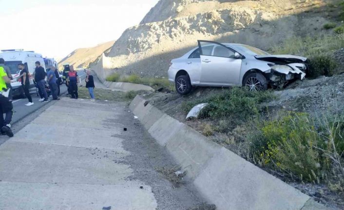 Erzincan’da trafik kazası: 1 ölü, 3 yaralı