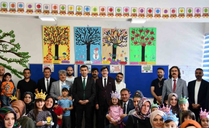 Gümüşhane’de 18 bin 883 öğrenci karne sevinci yaşadı