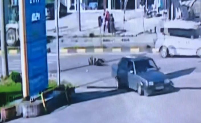 Hafif ticari araç yaya geçidinde çocuğa çarptı