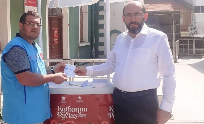 Hisarcık Müftüsü Akyol’dan kurban bağışı