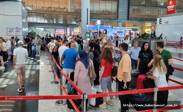 İstanbul Havalimanı'nda bayram yoğunluğu