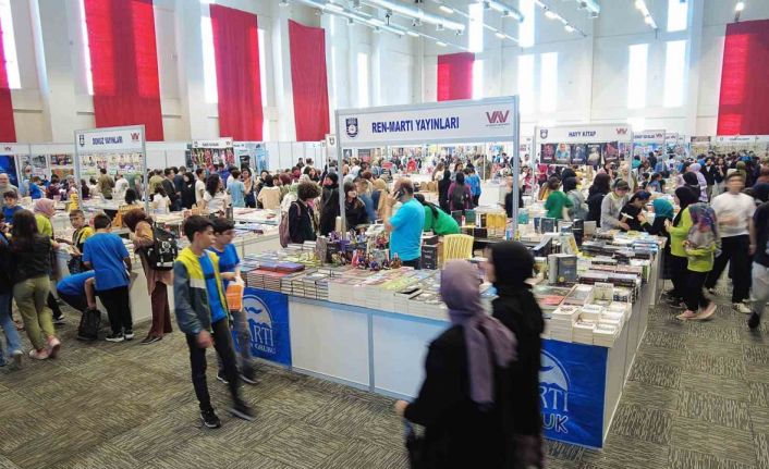Karaman Belediyesinin düzenlediği kitap günleri sona erdi