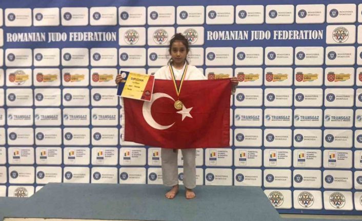 Karamanlı Milli Judocu Leyla Abanoz’un Balkan Şampiyonu olması sevindirdi