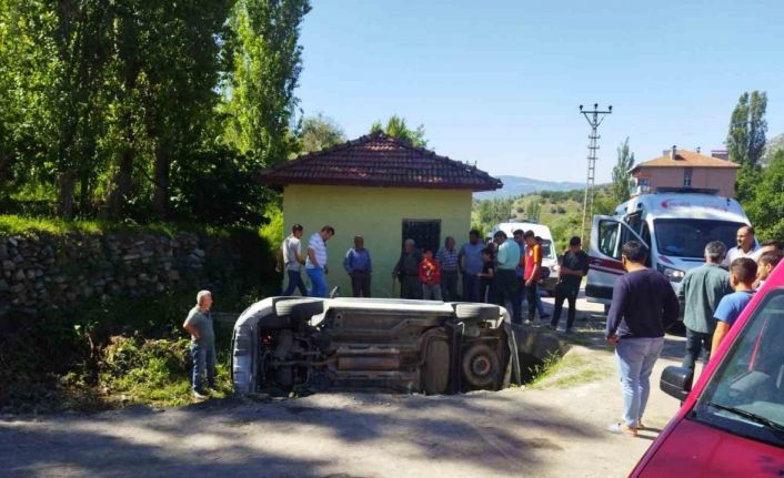 Kontrolden çıkan otomobil devrildi: 5 yaralı