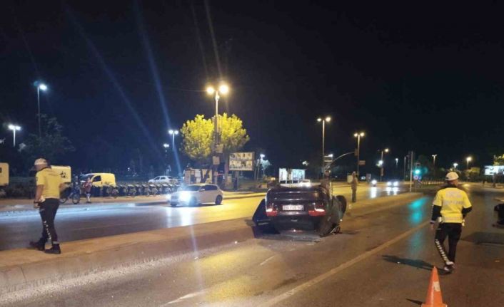 Maltepe’de kontrolden çıkan araç takla attı: 1 yaralı