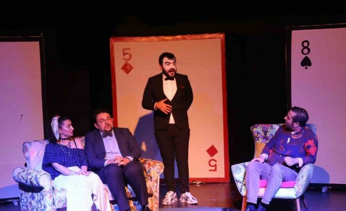 Merkezefendi Kent Tiiyatrosu’nun yeni oyununa büyük ilgi