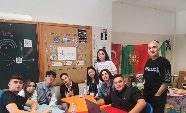 MTAL öğrencileri, Erasmus Projesi için Portekiz’e gitti