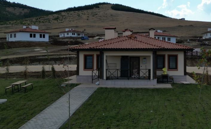 Nurdağı’nda köyevleri villaları aratmıyor