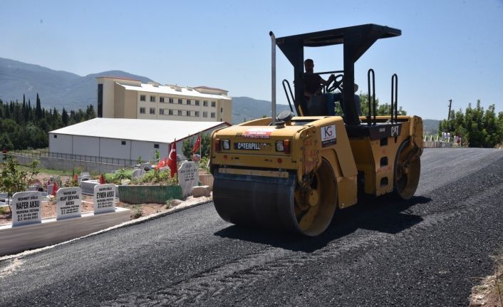 Osmaniye’de Kurban Bayramı için asri mezarlıkta hummalı çalışma başladı