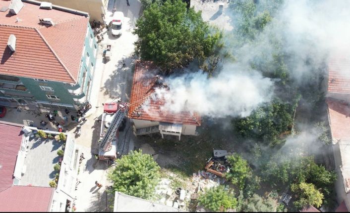 Pınarhisar’da çatı yangını korkuttu