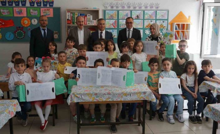 Rize’de öğrenciler karne heyecanı yaşadı