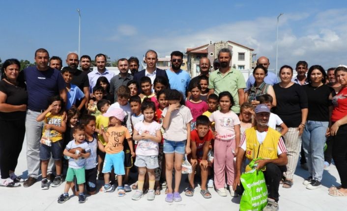 Samandağ’da konteyner kentlerde bayramlaşma