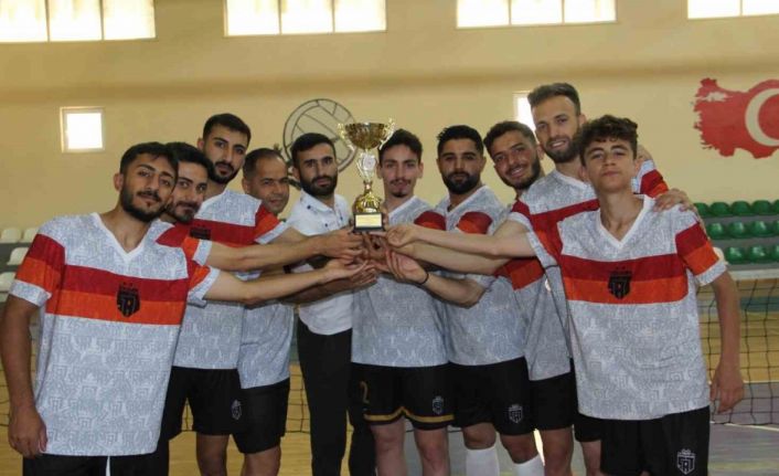 Solhan ayak tenisi takımı üçüncü kez Türkiye şampiyonu oldu
