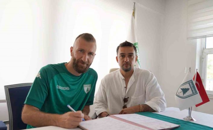 Tecrübeli savunma oyuncusu Muğlaspor’da