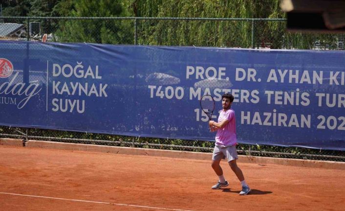 Tenis turnuvasında şampiyonlar belli oldu