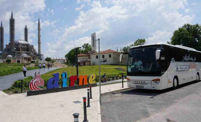 Tur şirketlerinden vatandaşlara ’ucuz tatil ilanlarına kanmayın’ uyarısı