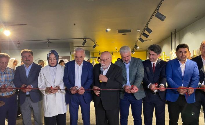 Ümraniye’de "Zamanın İlmekleri" yıl sonu sergisi açıldı