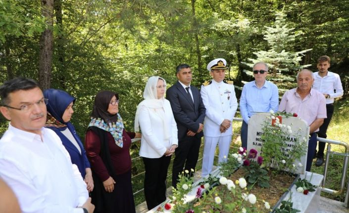 15 Temmuz şehidi Mustafa Yaman kabri başında anıldı