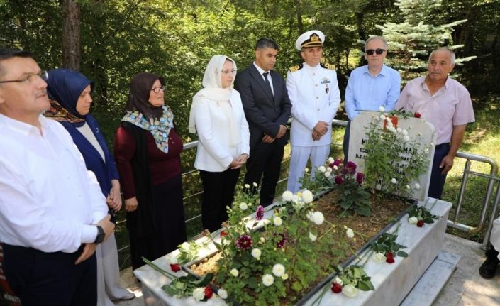 15 Temmuz şehidi Yaman kabri başında anıldı