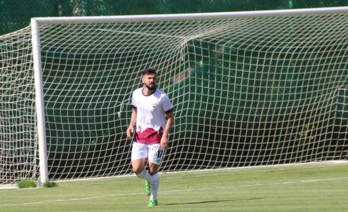 23 Elazığ FK’nın futbolcusu Özcan Şahan, Süper Lig’e transfer oldu