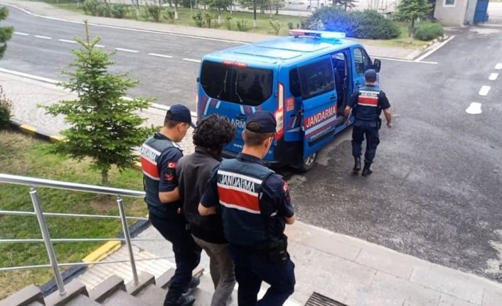 5 yıl hapsi bulunan hırsızlık zanlısı JASAT ekiplerince yakalandı